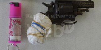 La Polizia sventa rapina alla filiale Unicredit di via Panfilia