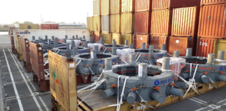 Porto, dal terminal container TCR vengono imbarcati per la Scozia componenti “off-shore” ravennati