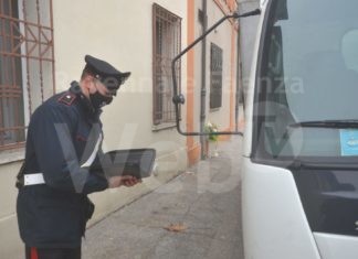 Coccolia, operaio colpito alla testa da un furgone in corsa