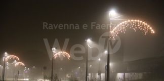 Anche quest’anno la Cooperativa bagnini di Cervia conferma le luminarie sul Lungomare di Milano Marittima