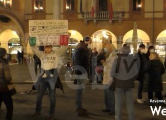 Nuova manifestazione a Ravenna contro le restrizioni anti-Covid. Ma l’adesione è bassa