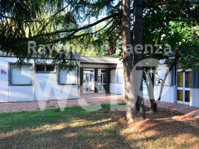 31C35A8F-5C8B-4C6B-8078-771A10A937D1-1723-00000114F37DA0A2