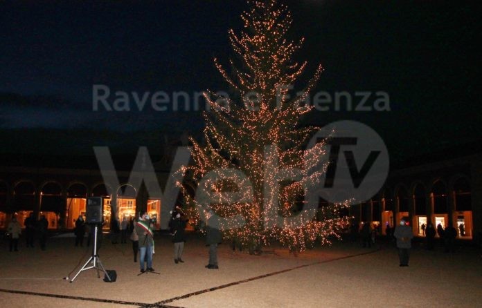 Accensione albero di Natale (2)