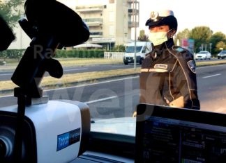 Camionista sorpreso a non rispettare i tempi di riposo: sanzione da 1.000 euro