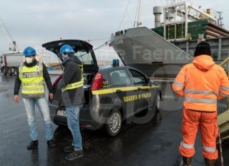 Porto, controlli a sorpresa delle Fiamme Gialle per verificare la presenza di lavoratori irregolari