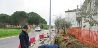 Proseguono i lavori alla ciclabile di via Ospitalacci: in fase di realizzazione il marciapiede