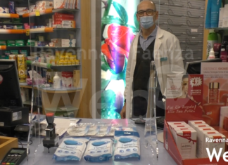 Una “mascherina sospesa” per i senzatetto: l’iniziativa solidale lanciata da Avvocato di Strada