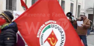 I Comunisti ravennati in Piazza del Popolo per difendere la Sanità Pubblica e chi ci lavora