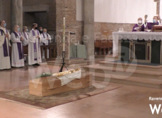 Grande commozione per l’ultimo saluto a Don Giorgio Fornasari