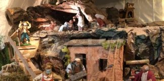 Nel presepe di Solarolo spuntano le mascherine