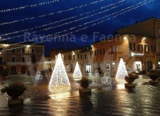 Bagnacavallo: Luminarie accese per il Natale in centro
