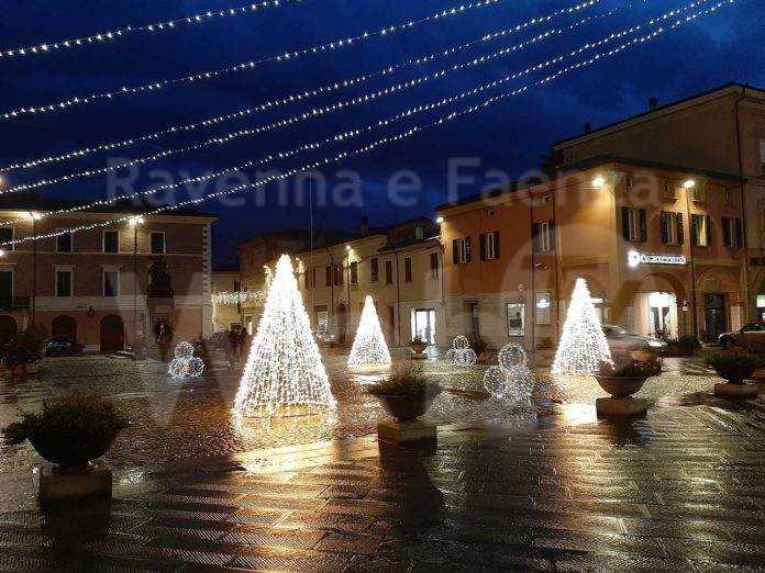 prova luminarie piazza - 5