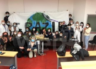 Scout donano dolci agli operatori dell’Ospedale di Ravenna