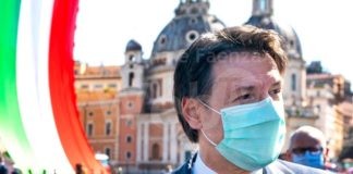 Crisi, l’appello di Conte: «Ora un governo di salvezza nazionale»
