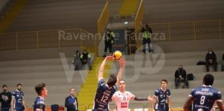 Volley: Nessuna gioia per la Consar dalla trasferta di Vibo Valentia. 3-0 per la Callipo