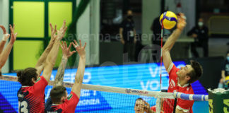 Volley: Super Loeppky nella Consar ma non basta per arginare Monza