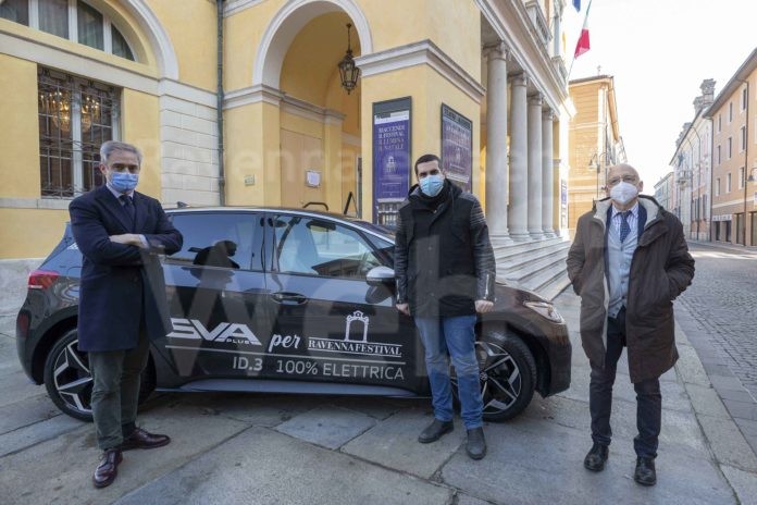 RAVENNA 13/12/2020. RAVENNA FESTIVAL - SVA PLUS. La nuova auto VOLKSWAGEN ID.3 elettrica