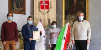 Lugo: il sindaco Davide Ranalli ha incontrato il surfista Riccardo Gennari