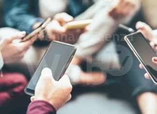 Nasce “Ti Informo”, il primo servizio per le imprese basato su WhatsApp