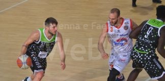 Basket: Una tripla di Pierich regala il successo con Oleggio