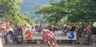 Ciclismo: Cassani regala la bici di Pantani a mamma Tonina. Il Pirata oggi compirebbe 51 anni