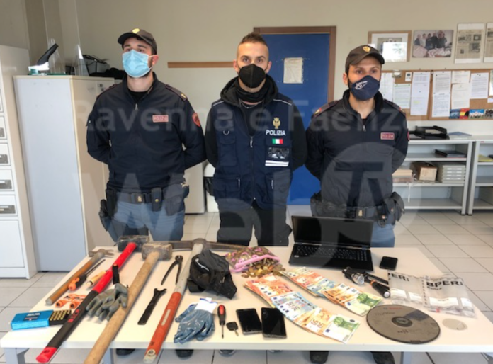 Schermata 2021-01-08 alle 17.08.49