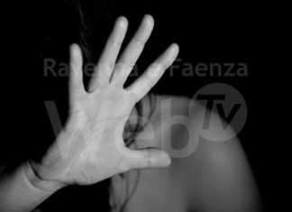 Faenza: Polizia arresta fidanzato violento