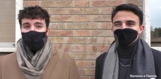 Scuole superiori, gli studenti segnalano gli assembramenti per frequentare le lezioni in sicurezza