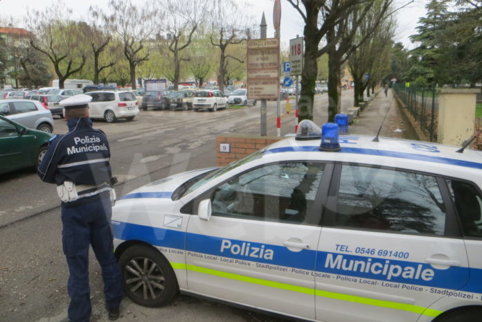 ph veca faenza polizia municipale parcheggio ospedale