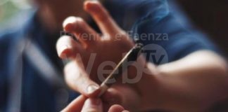 “Stiamo fumando erba”: tre 15enni nei guai a Faenza