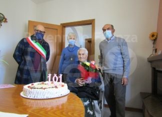 Un compleanno speciale nel giorno di San Valentino: Nonna Teresa compie 101 anni!