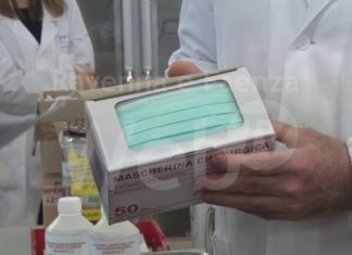 Scuola, USB chiede il ritiro delle mascherine prodotte dalla FCA: “Se test confermati studenti e personale scolastico a rischio”