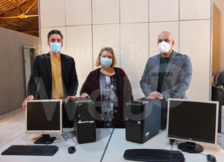 Azienda faentina dona dieci computer a famiglie bisognose