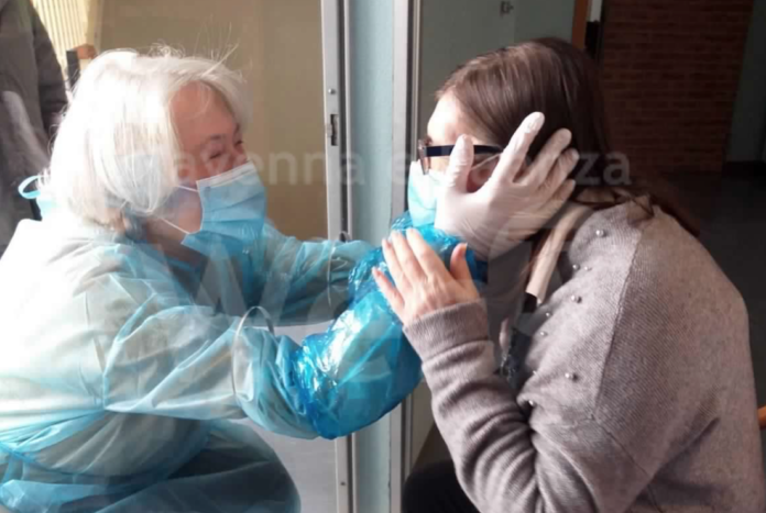 stanzza degli abbracci