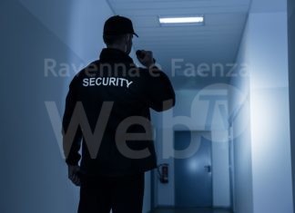 Guardia giurata finita nel fosso dopo 9 ore di lavoro, il sindacato Ugl: “Adesso la pratica passa ai legali”