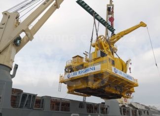 Impianto Righini imbarcato al terminal Sapir