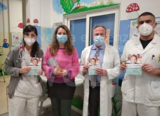 Una donazione di libri e colori per i piccoli pazienti del reparto di Pediatria di Ravenna