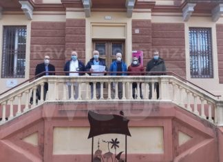 Solidarietà: donazione all’Hospice di Lugo da parte della Cicloturistica Baracca