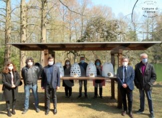 Il Rotary dona sei arnie artistiche al Parco Bucci per ospitare insetti utili
all’ambiente