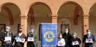 I Lions donano 10 tablet per la didattica a distanza alle famiglie in difficoltà economica