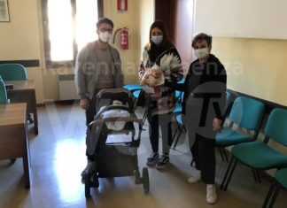 Dono e kit benvenuto ai nuovi nati ad Alfonsine