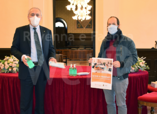 CIA-Conad dona 51mila mascherine e 5mila flaconi di gel sanificante al Comune