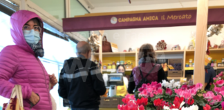 Al Mercato di Campagna Amica si svelano i segreti degli orti casalinghi per contrastare l’ansia da pandemia