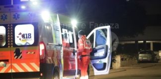 La Polizia interviene per sedare una lite: due pregiudicati denunciati per lesioni aggravate