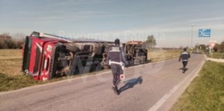 Ca’ di Lugo, camion finisce fuori strada: il conducente trasportato in elicottero al Bufalini
