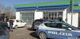 Omicidio di Ilenia: sequestrati vanga, trolley e acido. Gli inquirenti avrebbero trovato anche la buca