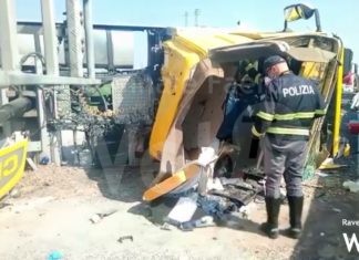 Camion ribaltato in A14bis