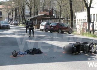 Schianto in via Medaglie d’Oro: scooterista trasportato in gravi condizioni a Cesena