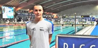 Michele Busa centra il settimo posto nei 50 dorso con il primato personale al Campionato italiano Assoluto di nuoto
