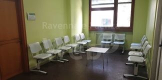 Positivo e ricoverato, si toglie la vita dall’ospedale